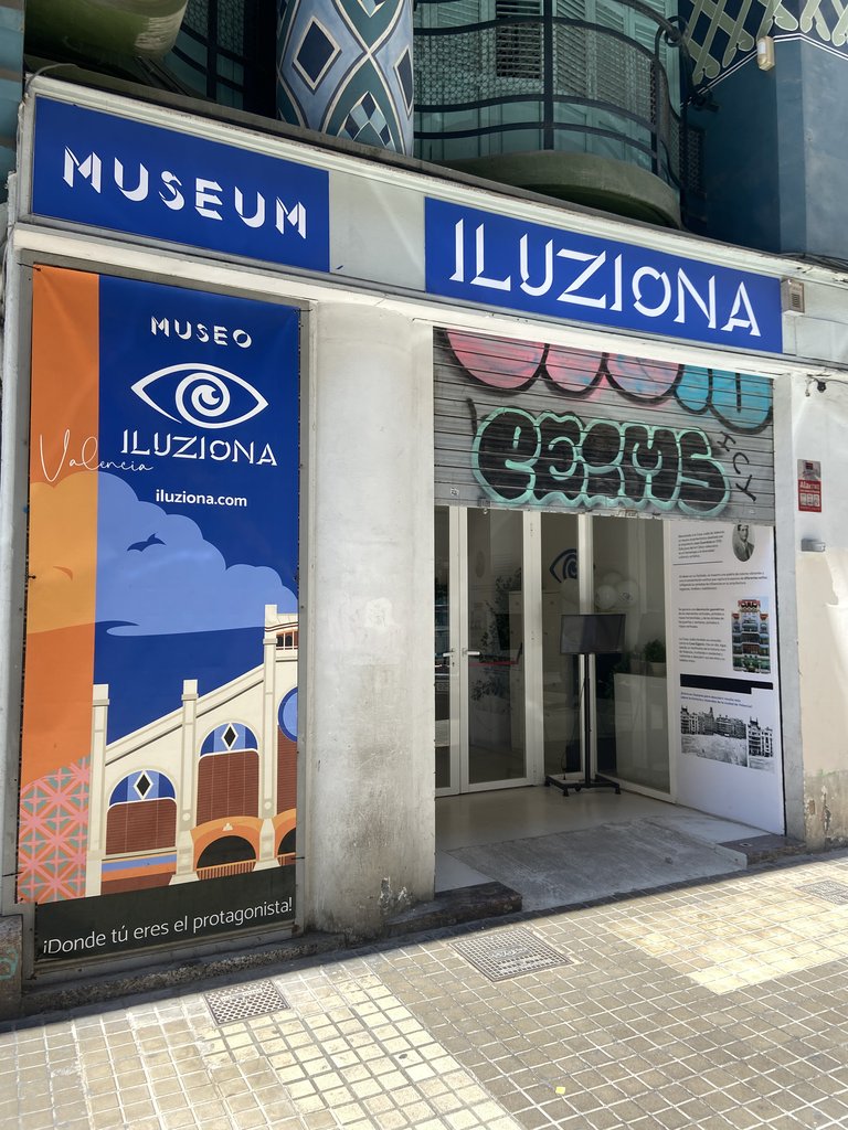 Entrada al establecimiento.