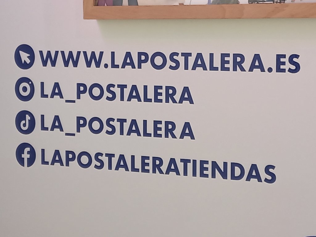 Rótulos bien identificados y legibles.