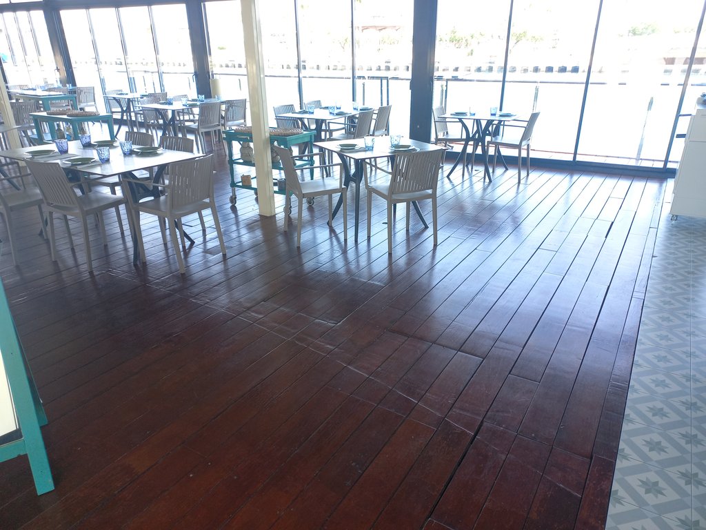 Espacio amplio libre de obstáculos.