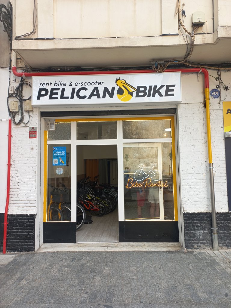 Establecimiento reconocible y fácilmente identificable.