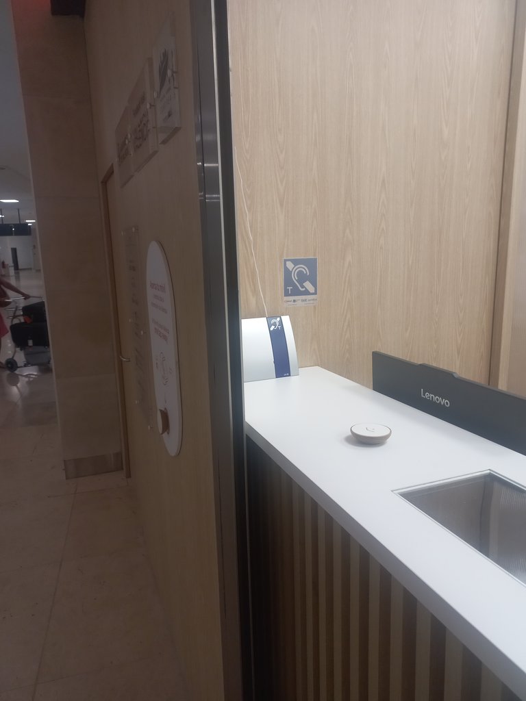 Disponibilidad de bucle magnético.