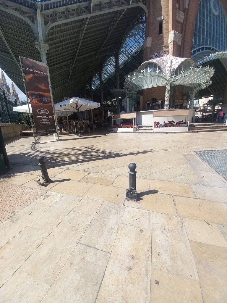 Itinerario de aproximación amplio y libre de obstáculos.