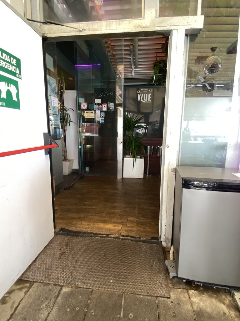 Puertas de acceso al establecimiento.