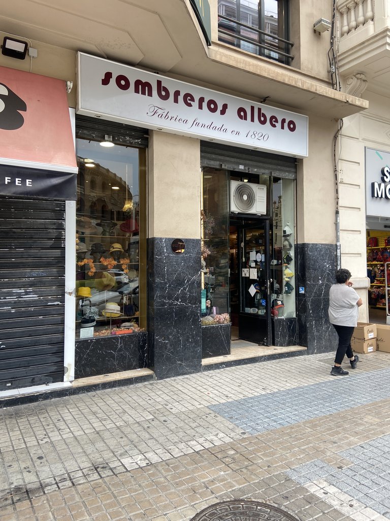 Main access to the establishment with proper exterior accessibility.