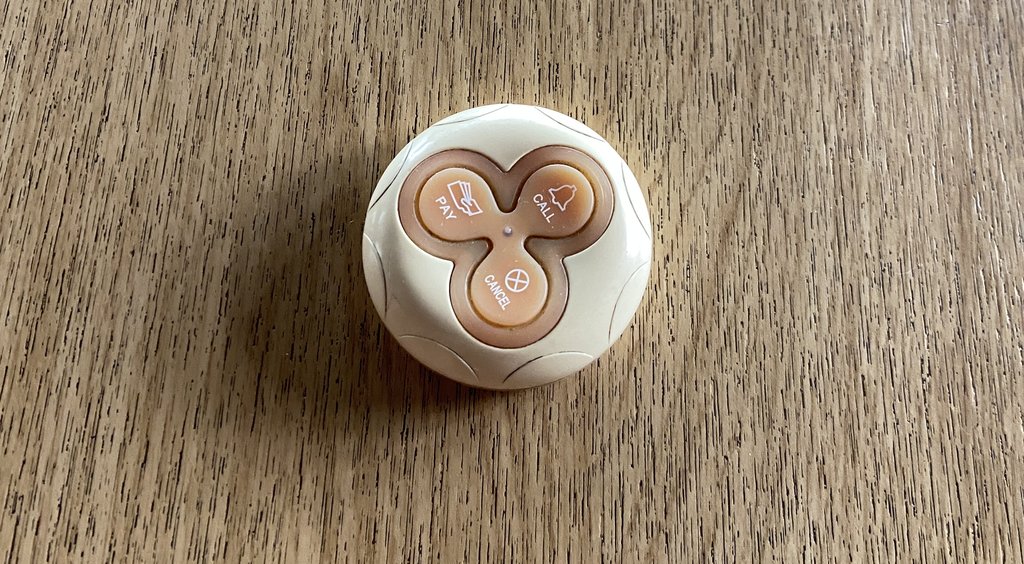 Auxiliary device for customer service at the table.