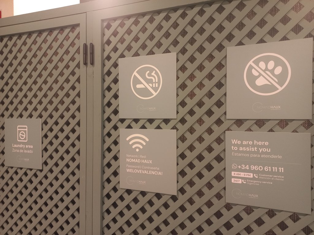 Alternative communication using pictograms.