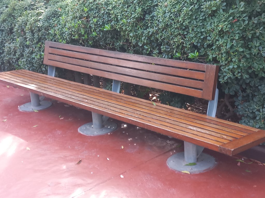 Disponibilidad de espacios con áreas de descanso.