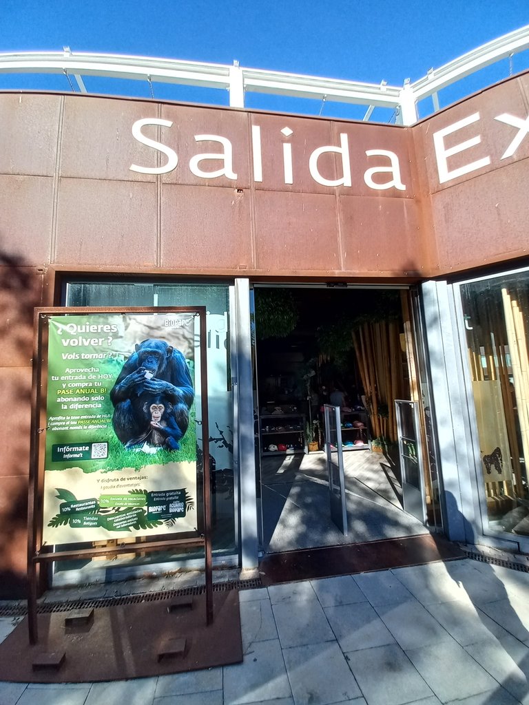 Acceso amplio sin obstáculos.