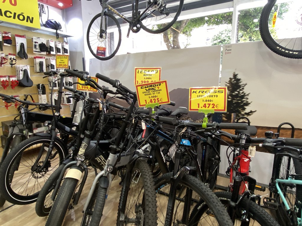 Señalización precios productos.