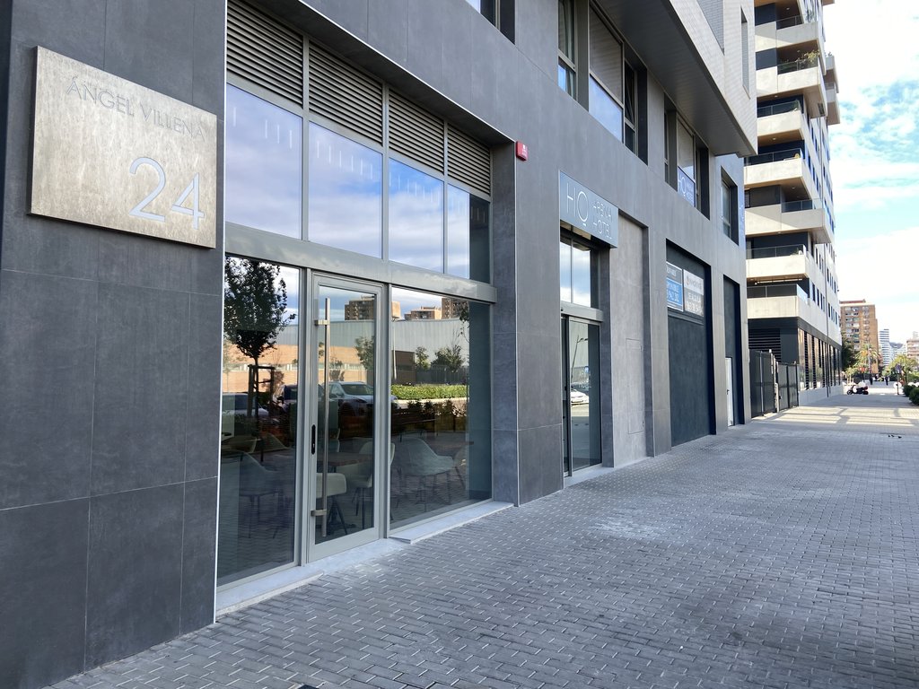 Accesibilidad exterior adecuada.