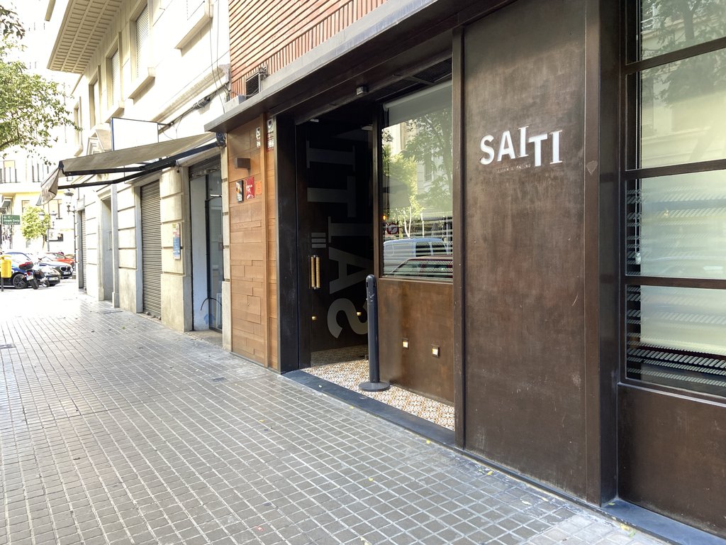 Accesibilidad exterior adecuada.