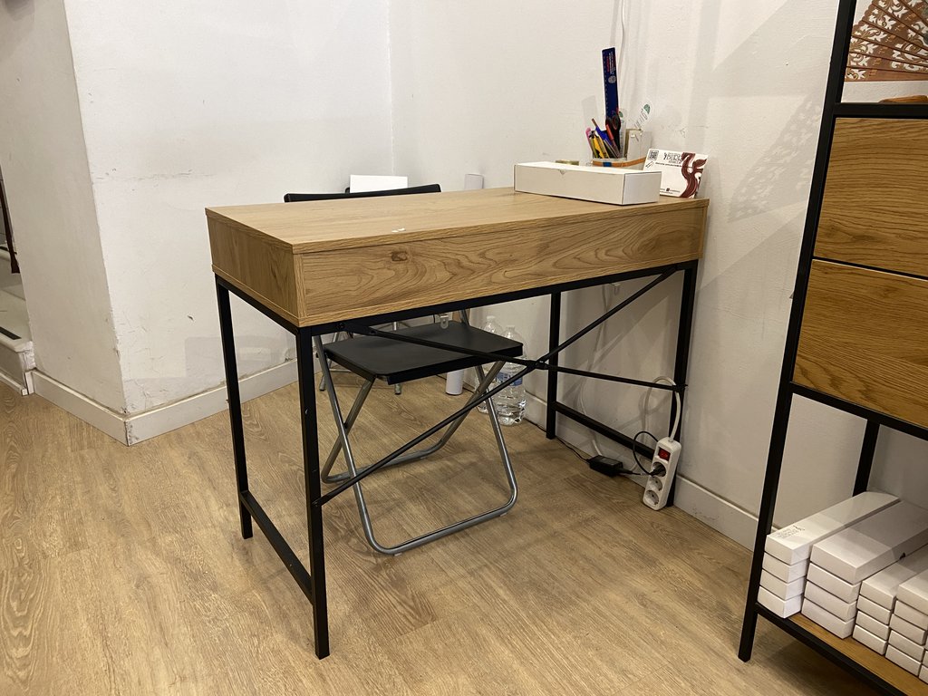 Accessible counter with appropriate height.