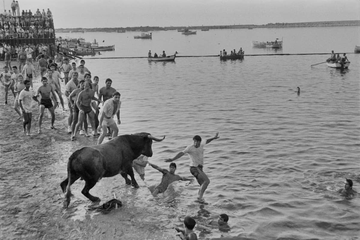 Exposición de fotografía «España Oculta» de Cristina García Rodero en el IVAM 