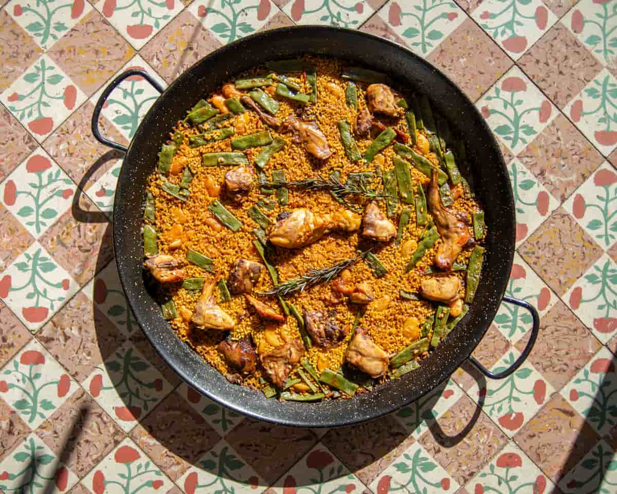 Aprende a cocinar paella en València