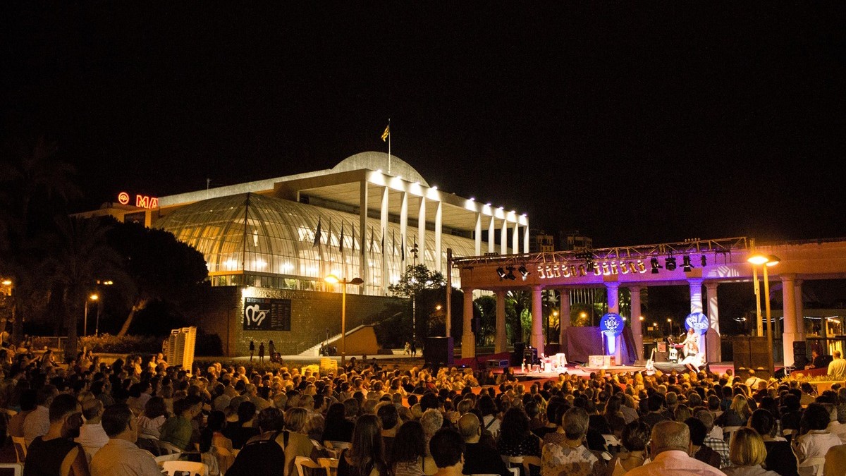 https://www.visitvalencia.com/agenda-valencia/conciertos-gratuitos-los-jueves-en-los-jardines-del-palau-de-la-musica