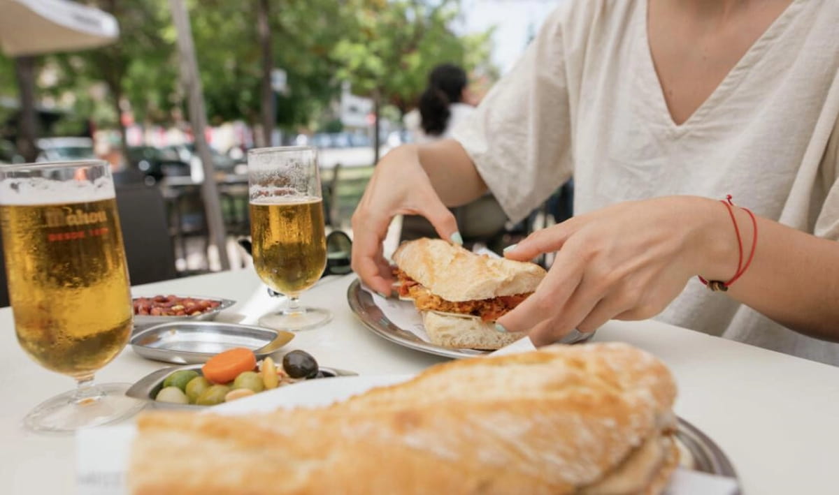 Ven a la Festa del Esmorzar de Casal Viveros a València 