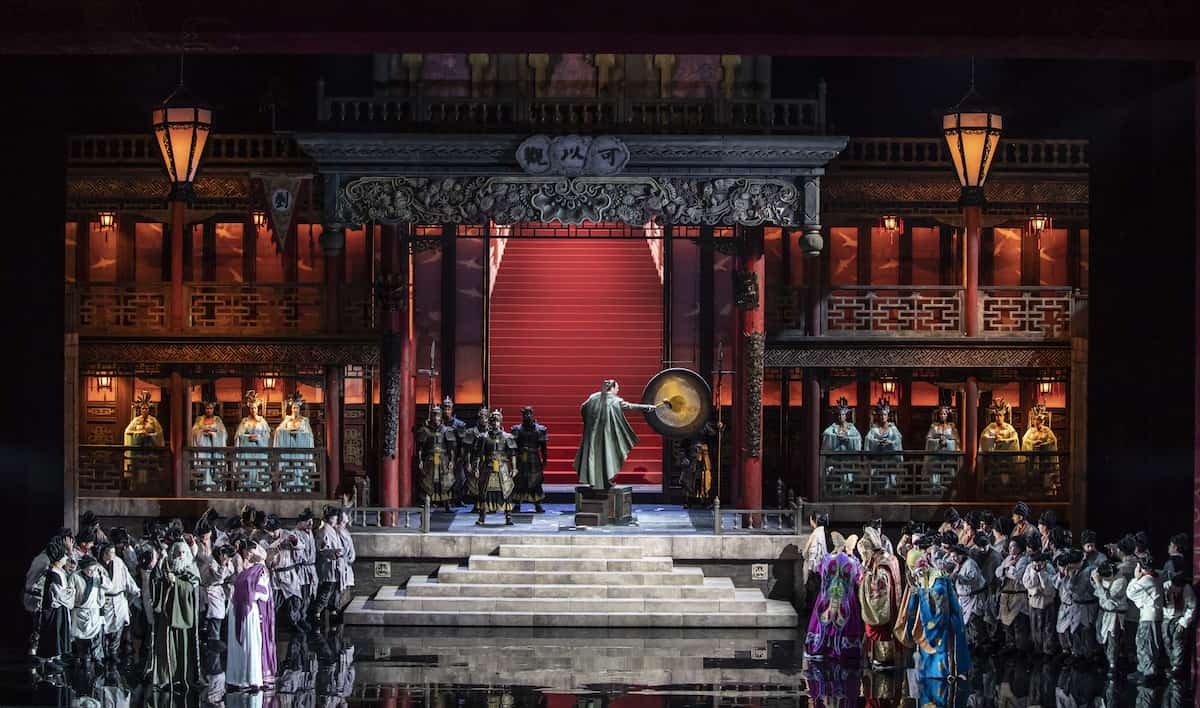 Explora Les Arts y asiste al ensayo de la ópera «Turandot»