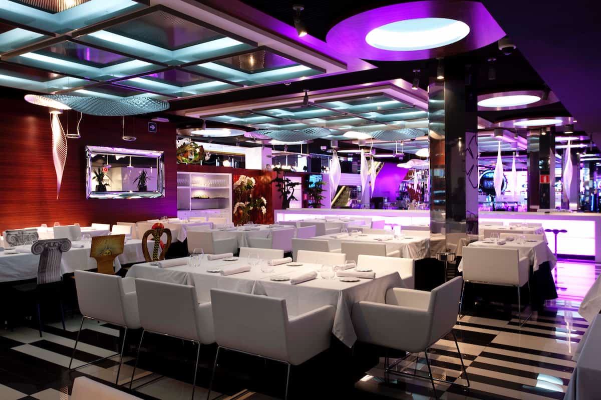 Cena y tributo a los Bee Gees en València