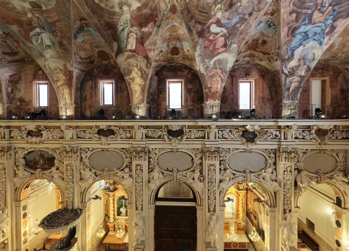 Ven a la Iglesia de los Santos Juanes a València 