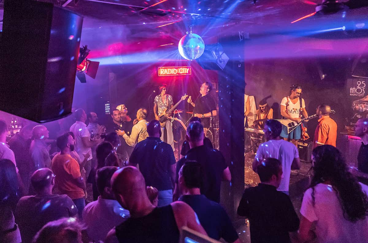 Sesión de improvisación «Funked Up Sundaze Jam» en València 