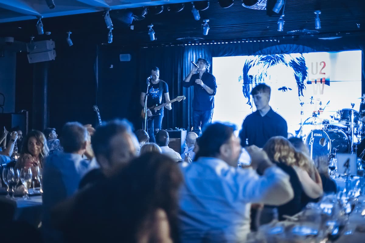 Cenas con espectáculo en el Casino Cirsa de València