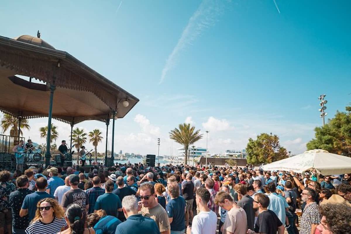Música y esmorzar en la Pérgola de la Marina en València