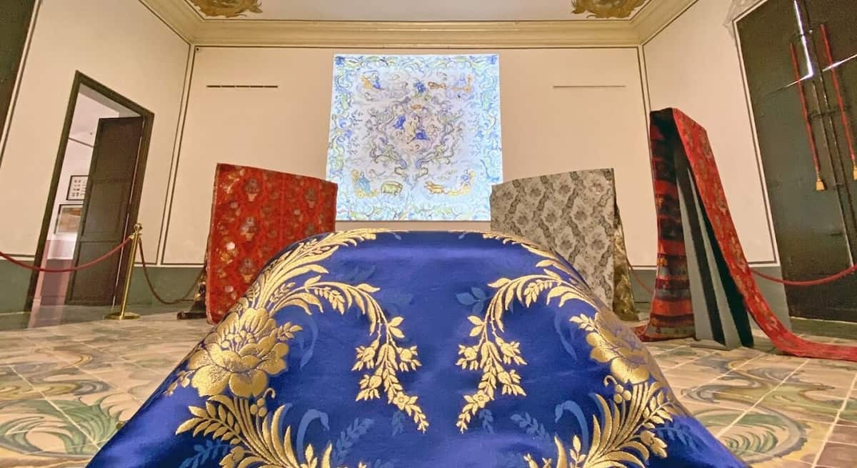 Exposición sobre la industria de la seda en València