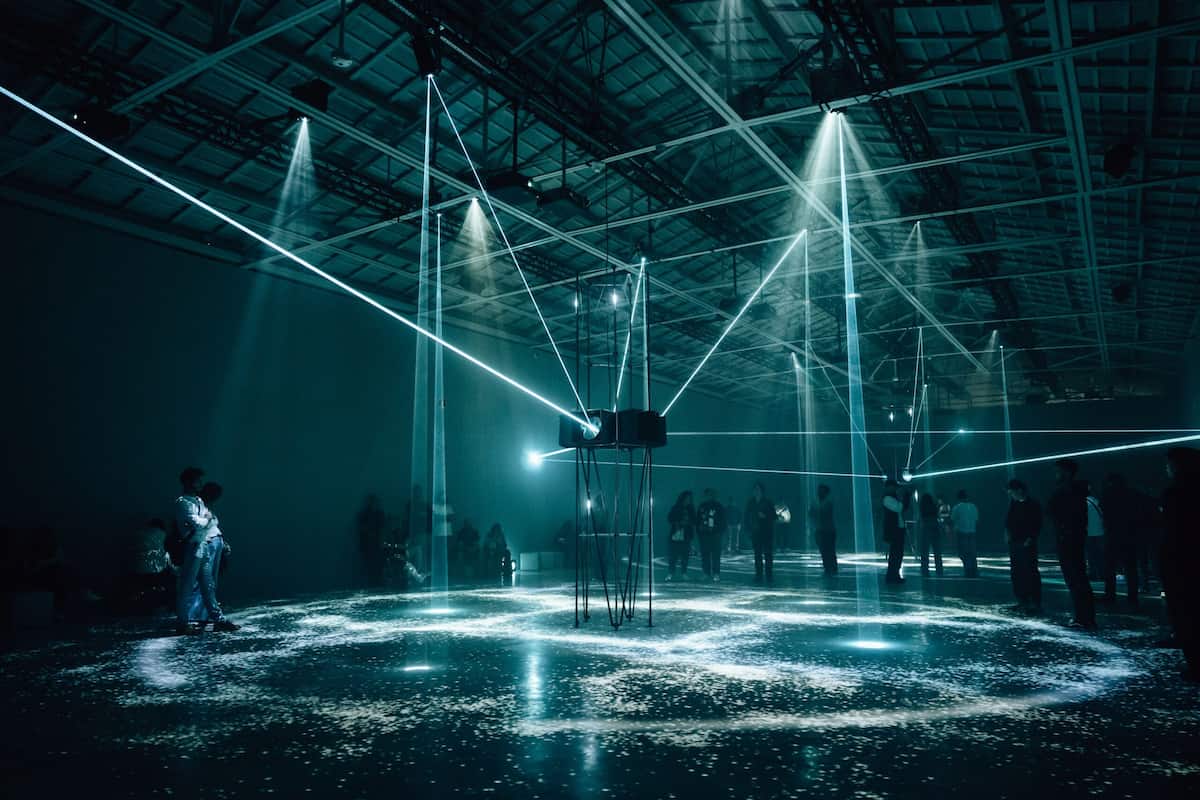 Exposición inmersiva «Universos de Luz» en València