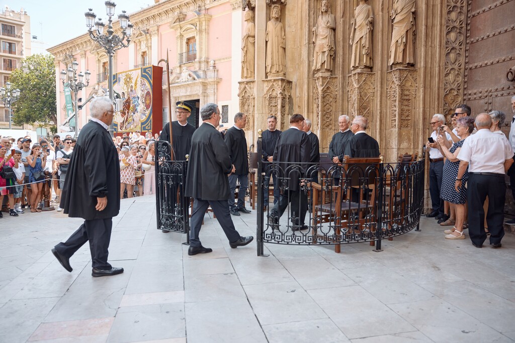 tribunas de las aguas jueves