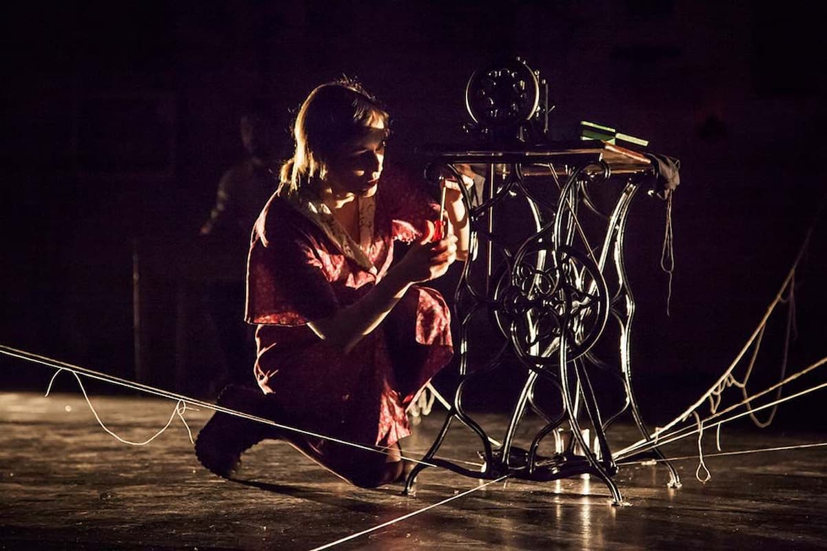 Obra de teatro «La voz dormida» en València