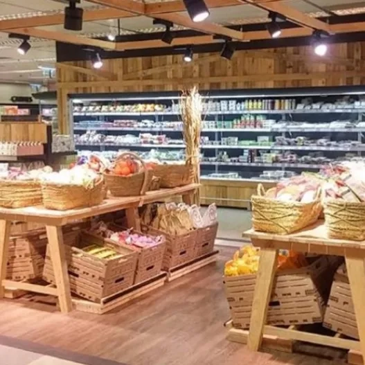 detalla la biosfera de el corte inglés