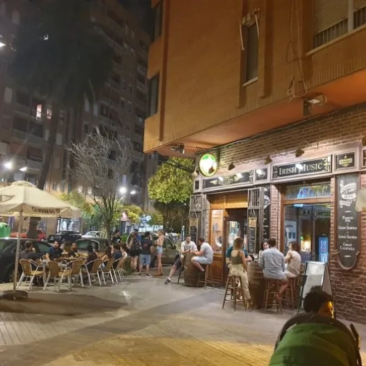 terraza pub irlandés mulligan