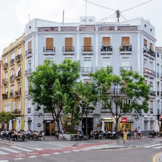 A day of design in the Valencia neighborhoods of Ensanche and Ruzafa
