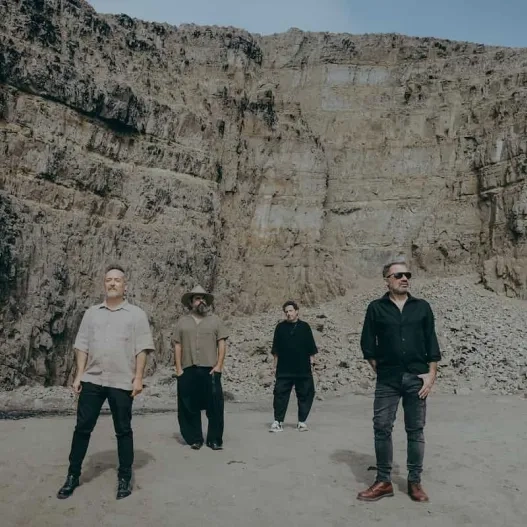 Concierto de Love Of Lesbian en Roig Arena