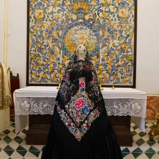 Exposición «La ruta del mantón de Manila» en el Museo de la Seda