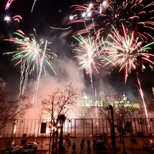 Castillo Fallas en Plaza del ayuntamiento