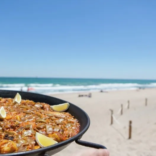 Paella en la playa