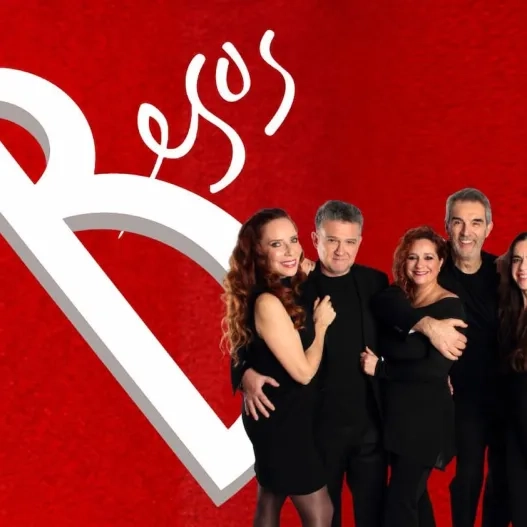 Ríete del amor y del desamor en el Teatre Talia con «Besos»