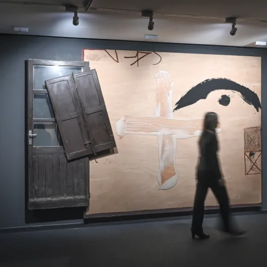 Exposición Antoni Tàpies Valencia