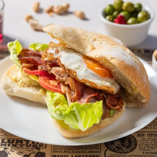 Esmorzaret Chivito