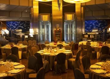 sala del restaurante submarino de oceanografic
