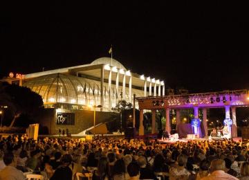 https://www.visitvalencia.com/agenda-valencia/conciertos-gratuitos-los-jueves-en-los-jardines-del-palau-de-la-musica
