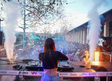 Tardeo de Fallas de Dona Festival en València