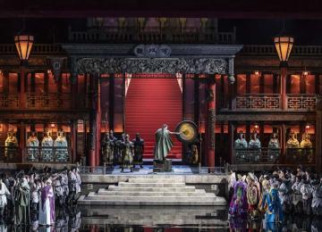 Explora Les Arts y asiste al ensayo de la ópera «Turandot»