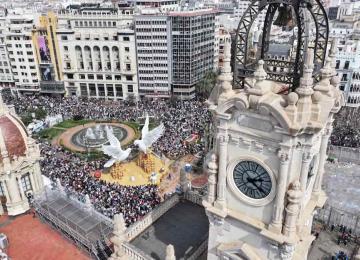 Vive las Fallas desde el Casal Atenea en València