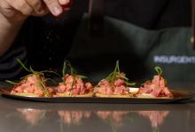 Cena a cargo de Somos Raro e Insurgente en València