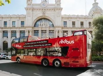 Tres autobuses turísticos diferentes para descubrir València