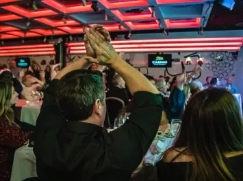 Tributo a Depeche Mode con cena en València