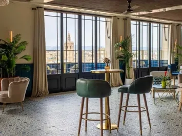 Experiencias culturales y talleres en el Hotel Only YOU