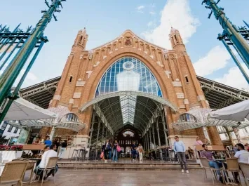 Exposición sobre Francisco Mora en el Ayuntamiento de València 